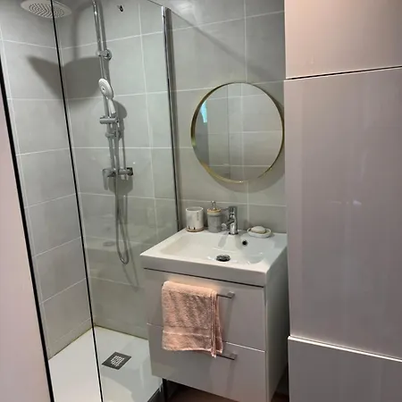 Apartment Charmant Studio